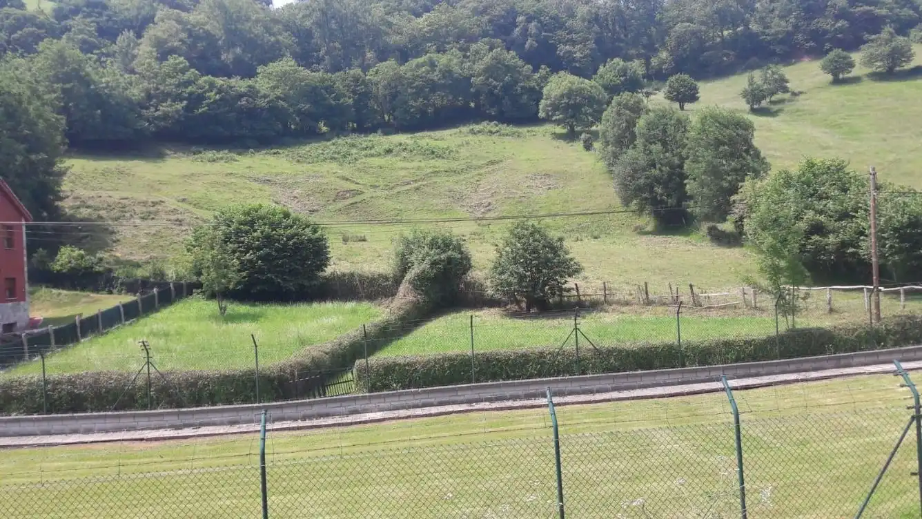 Terreny residencial en venda a Riaño - Los Barros, imagen 3