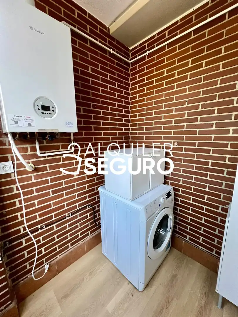 Piso de alquiler en Madrid con Aire acondicionado, Calefacción y Piscina