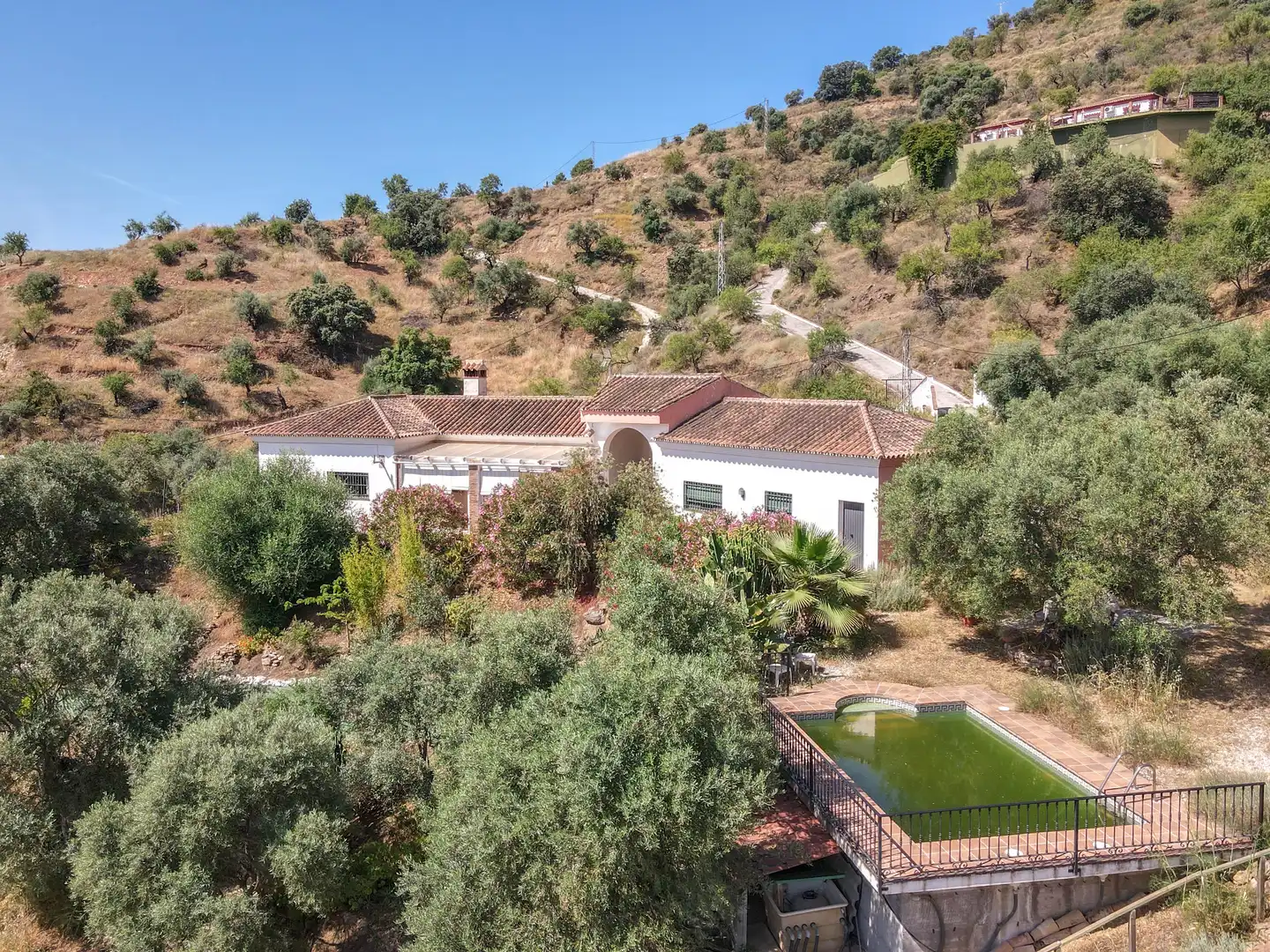 Vista exterior de Casa o xalet en venda en Monda amb Aire condicionat, Jardí privat i Piscina