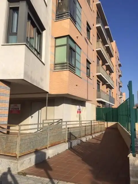 Außenansicht von Geschaftsraum zum Verkauf in Ávila
