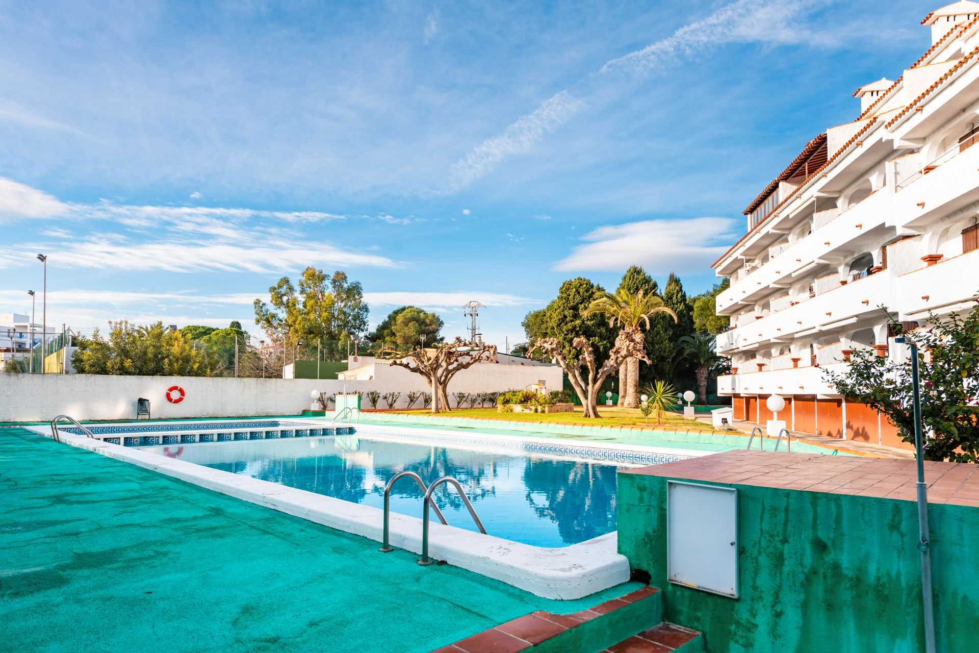 Swimming pool of Flat for sale in Alcalà de Xivert  with Air Conditioner, Terrace and Storage room