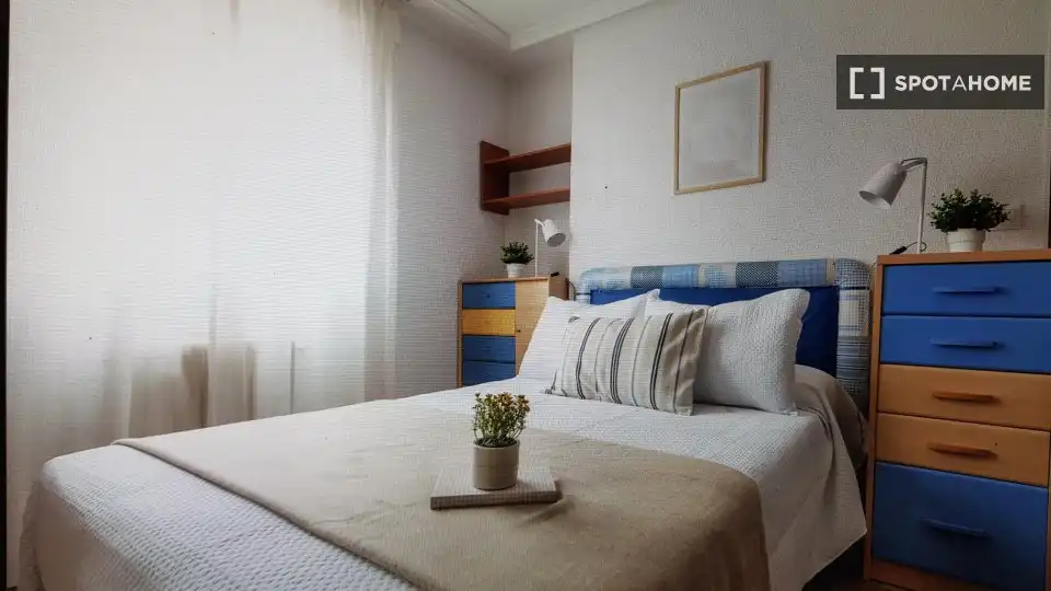 Room in Los Castros