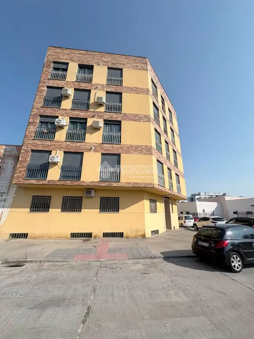 Außenansicht von Wohnung zum Verkauf in Talavera de la Reina mit Klimaanlage, Heizung und Terrasse