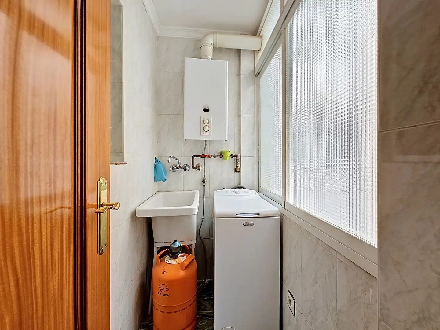 Bathroom of Flat for sale in Granada  with Heating