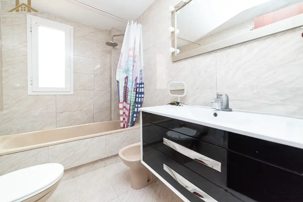 Bathroom of Detached homes for sale in Cubas de la Sagra  with Air Conditioner, Heating and Private garden
