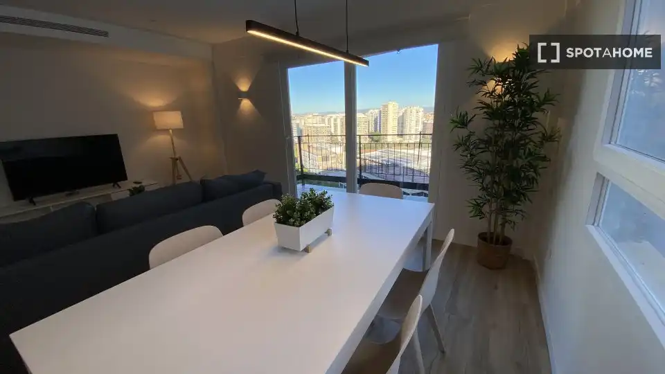 Comedor de Piso de alquiler en Valencia con Aire acondicionado, Calefacción y Amueblado