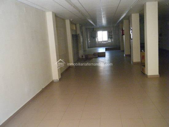 Local comercial en Alquiler en Centro