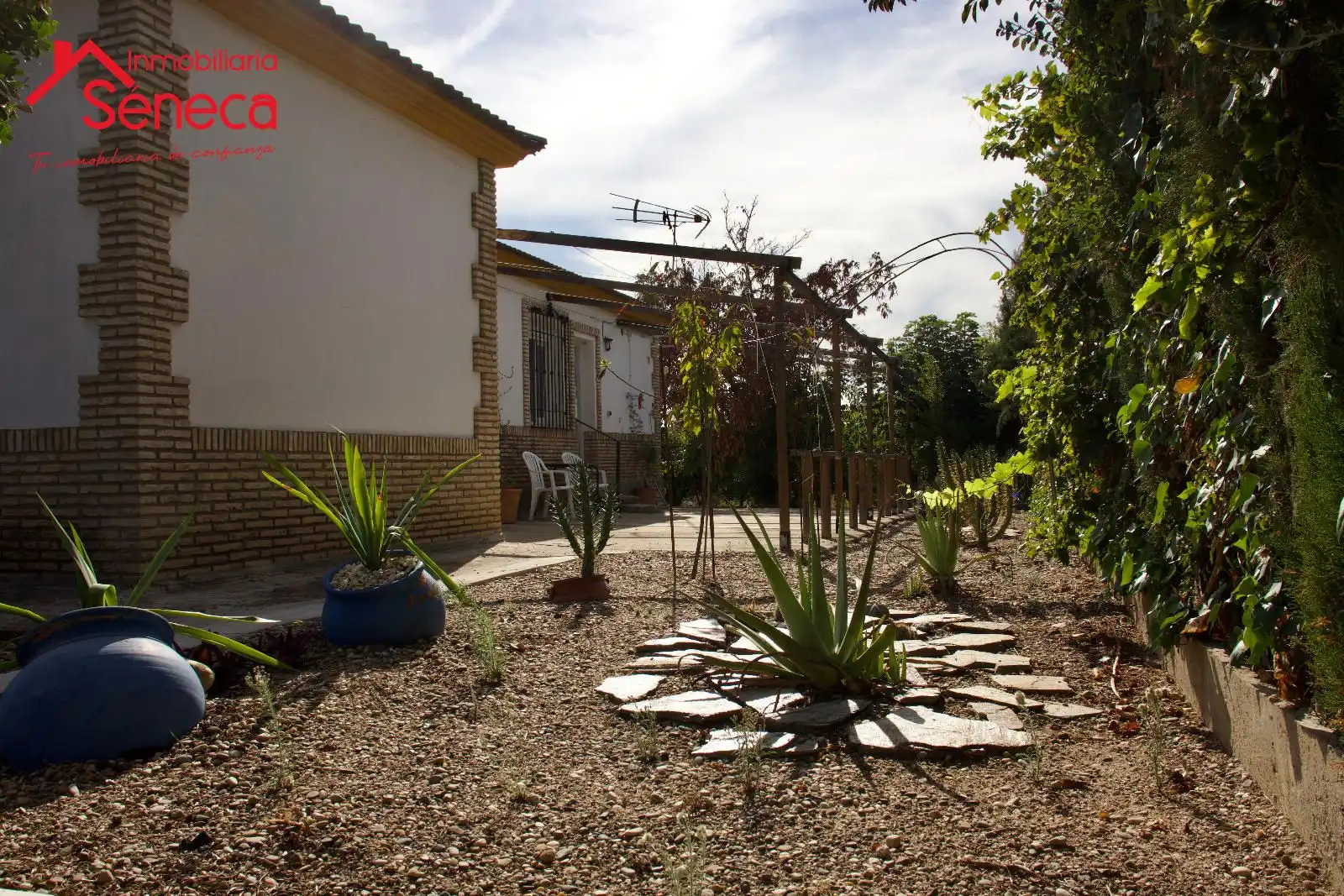 Jardí de Casa o xalet en venda en Córdoba amb Aire condicionat, Calefacció i Traster