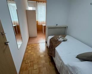 Dormitori de Apartament per a compartir en Coslada amb Aire condicionat, Calefacció i Moblat