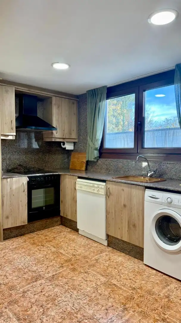 Cocina de Casa o chalet en venta en Siete Aguas con Jardín privado, Terraza y Alarma