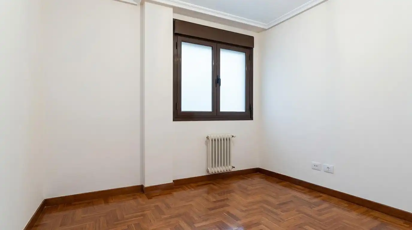 Bedroom of Flat for rent in Oviedo   with Heating and Terrace