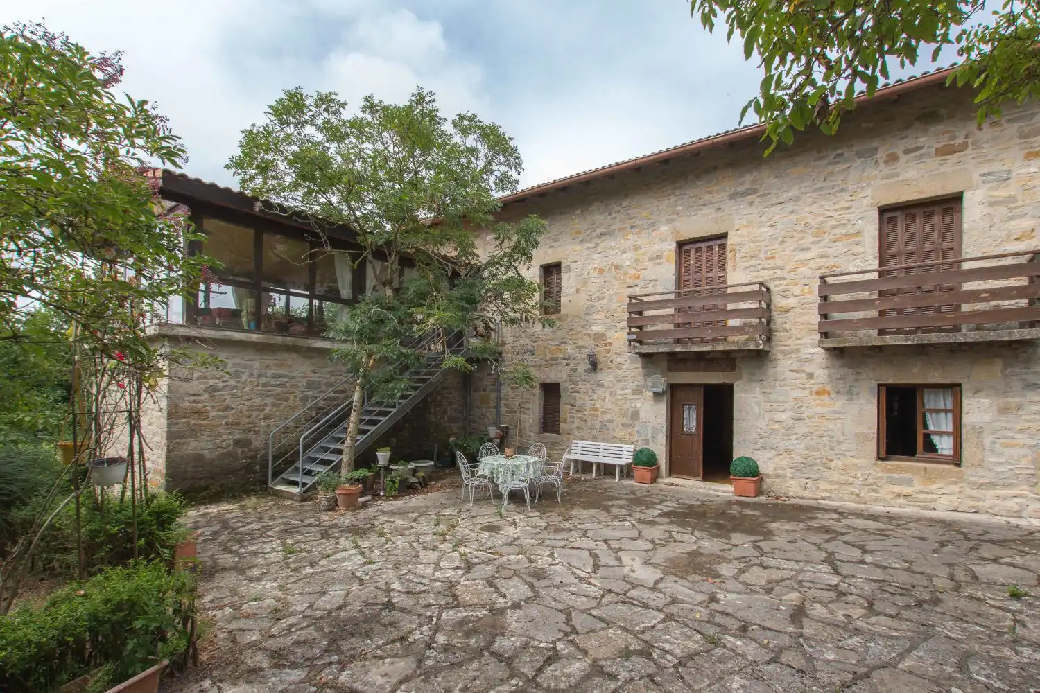 Vista exterior de Casa o chalet en venta en Atetz con Calefacción, Terraza y Amueblado