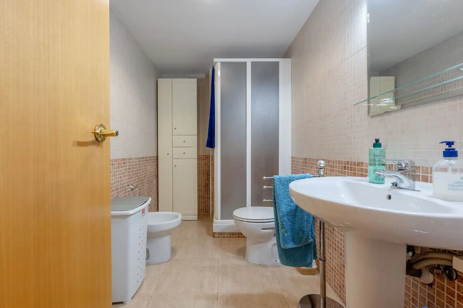 Bathroom of Flat for sale in Prat de Cunit