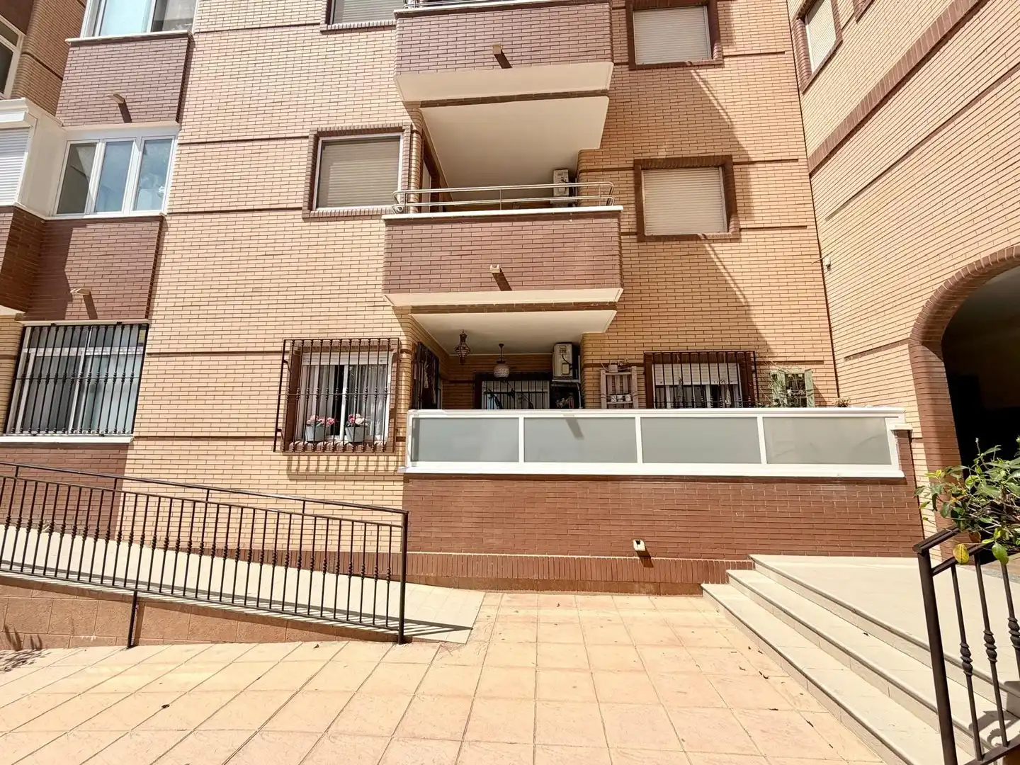 Exterior view of Flat for sale in Roquetas de Mar  with Air Conditioner, Heating and Terrace