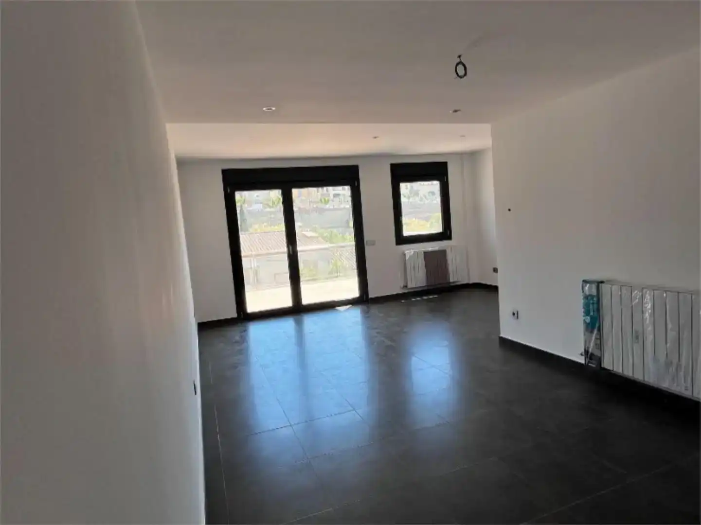 Piso en venta en Cervera con Jardín privado, Parquet y Balcón