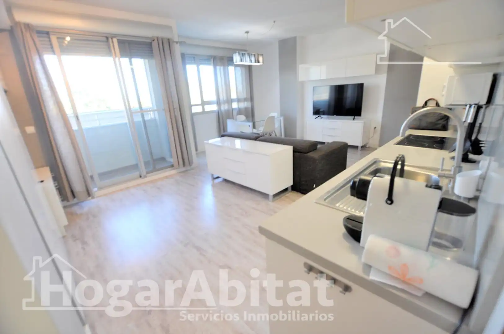Wohnzimmer von Wohnung zum Verkauf in Valencia mit Klimaanlage, Möbliert und Balkon
