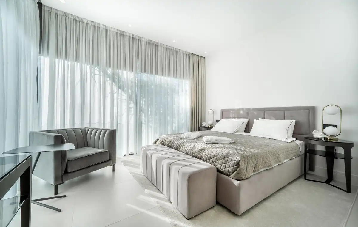 Chalet con piscina en venta en Nueva Andalucía, imagen 9