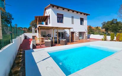 Vista exterior de Casa o xalet en venda en Sils amb Aire condicionat, Calefacció i Jardí privat