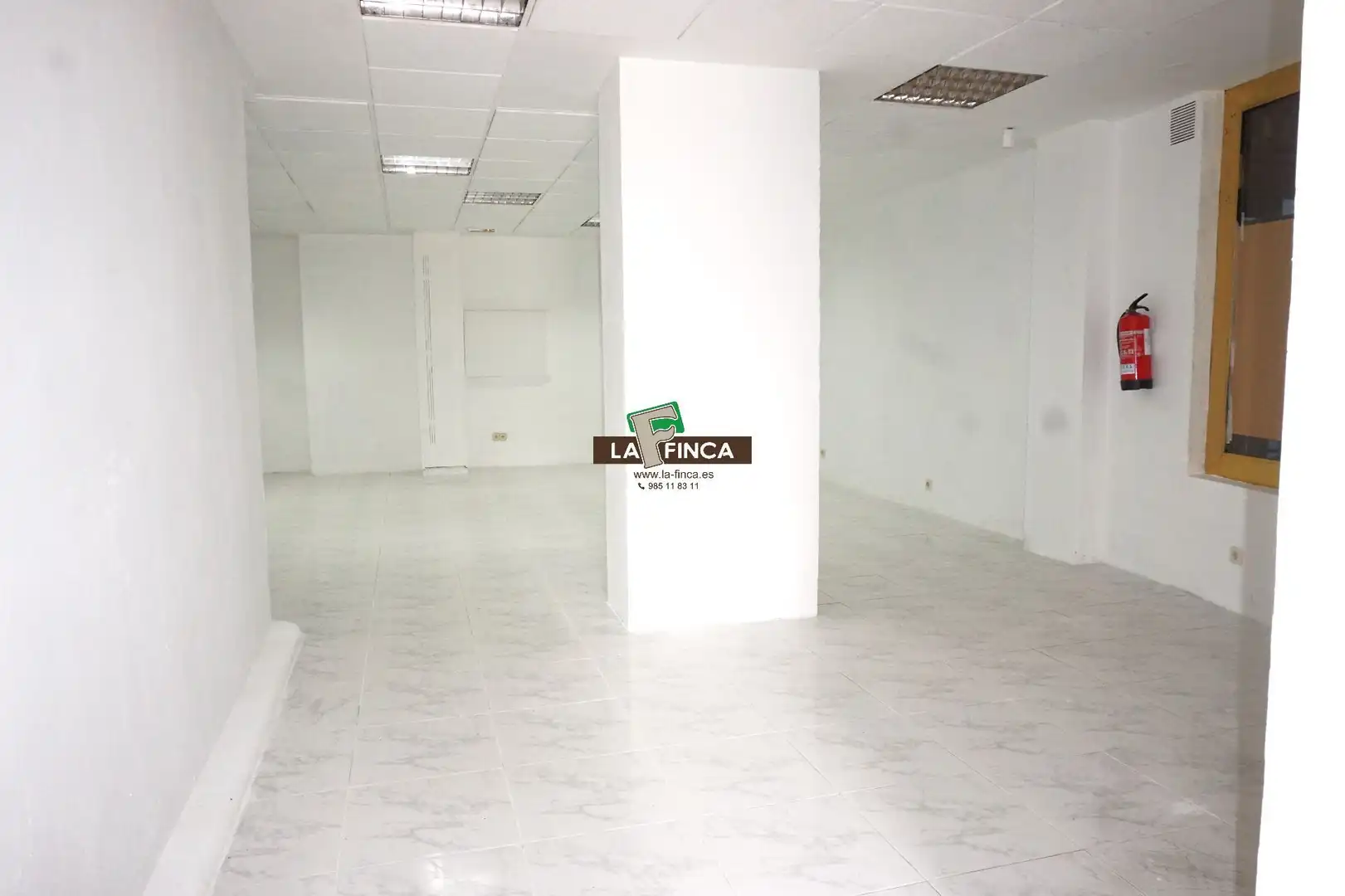 Local en venta en Oviedo 