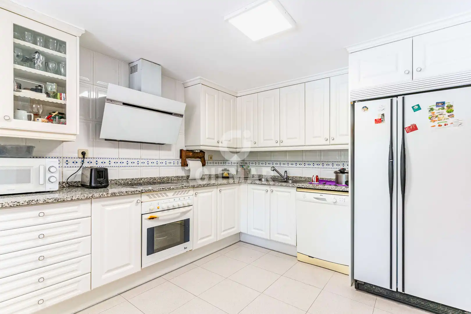 Cocina de Casa adosada en venta en Madrid con Calefacción y Jardín privado