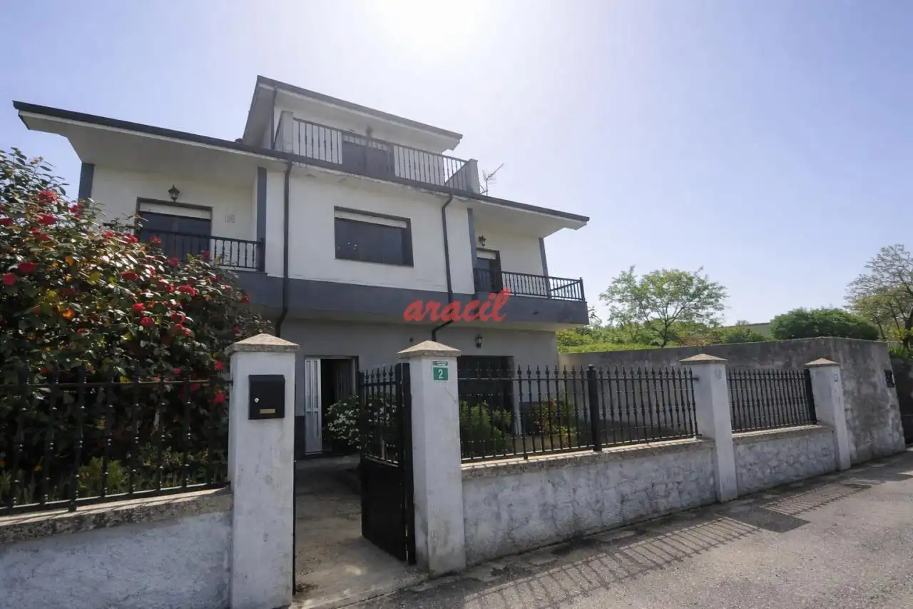 House with garden for sale in O Pereiro de Aguiar