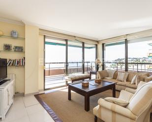 Sala d'estar de Apartament en venda en Torredembarra amb Terrassa i Piscina