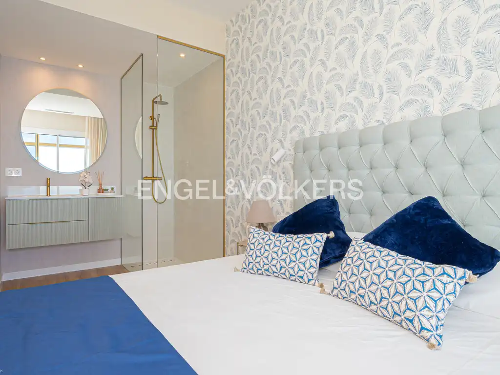 Bedroom of Flat for sale in Benidorm  with Air Conditioner, Terrace and Jacuzzi