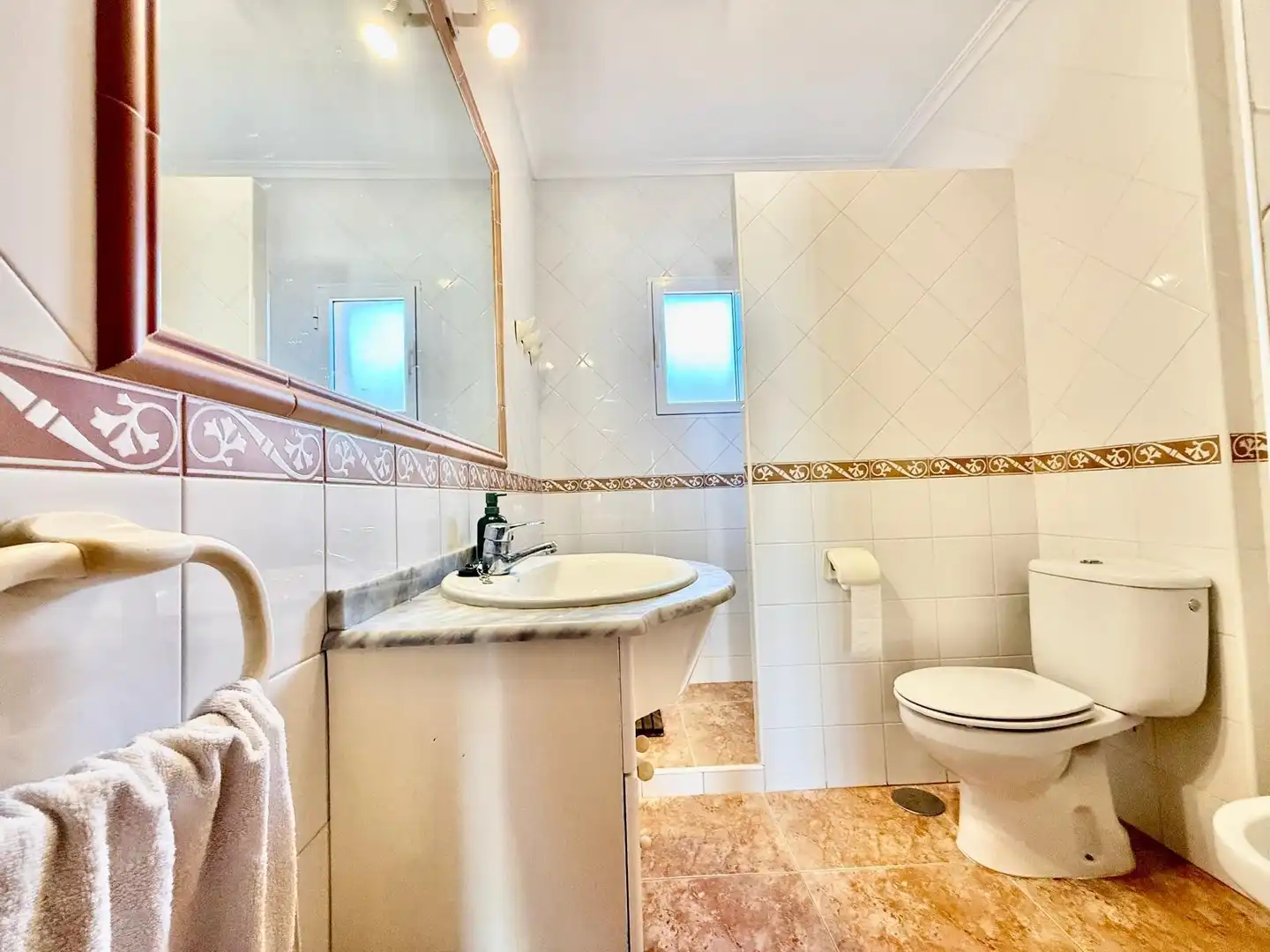 Baño de Casa adosada en venta en Pilar de la Horadada con Aire acondicionado, Calefacción y Jardín privado