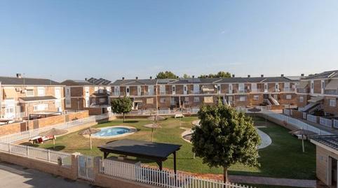 Foto 3 de Casa adosada en venta en Calle Antonio López Porras, Belicena, Vegas del Genil