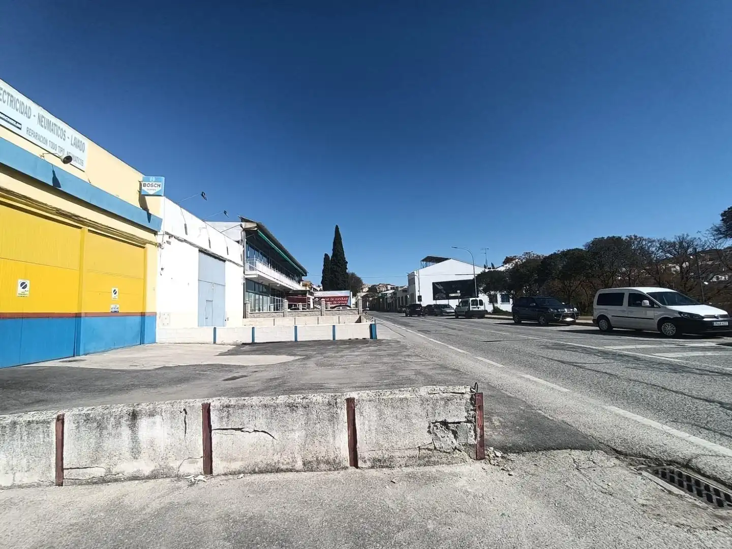 Nau industrial en venda a Baena