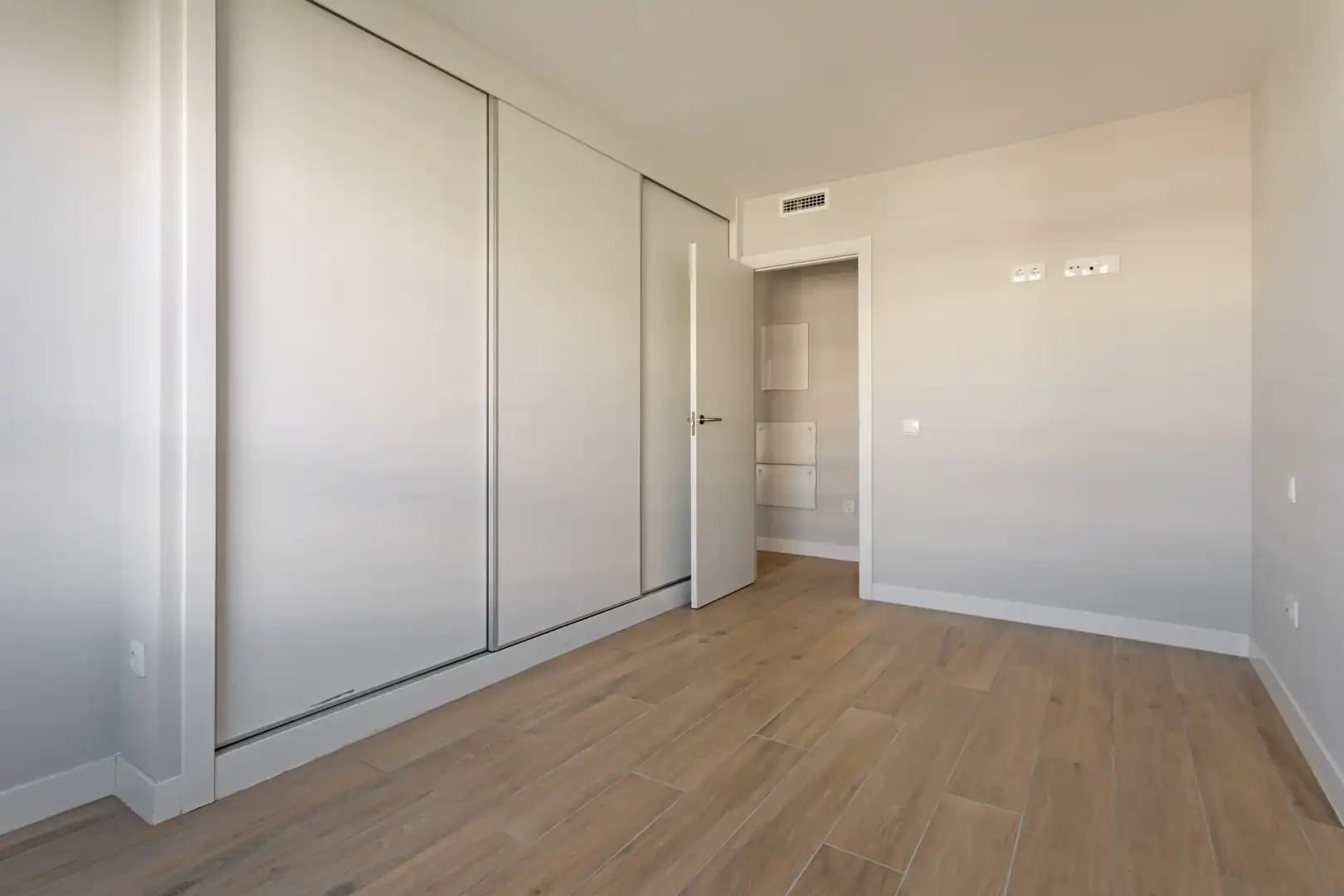 Piso con piscina en venta en Avenida de Juan Antonio Samaranch 51, imagen 8