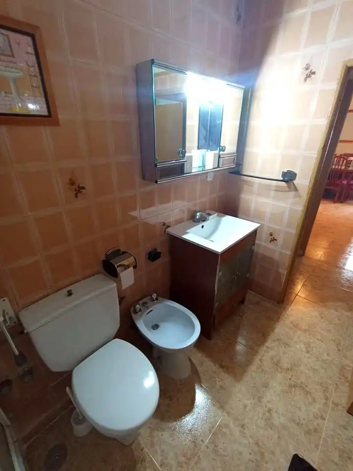 Badezimmer von Wohnung zur Miete in Madrid mit Möbliert