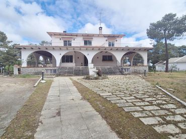 Villa con piscina in vendita a Alba de Tormes