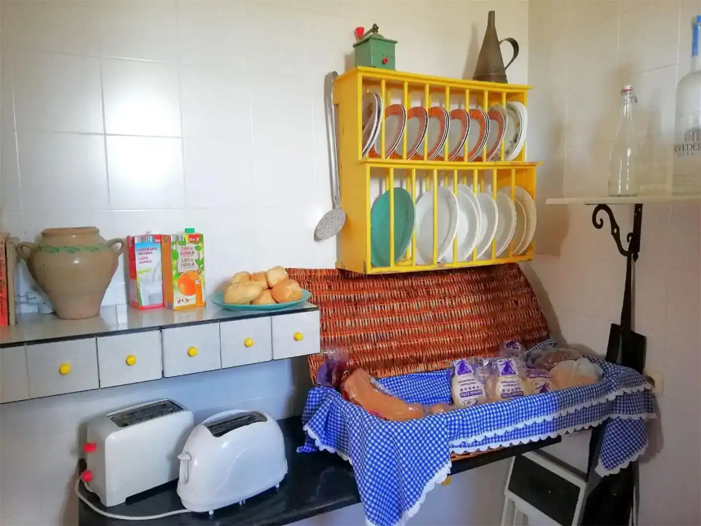 Cuina de Casa o xalet en venda en Antequera amb Aire condicionat, Jardí privat i Piscina