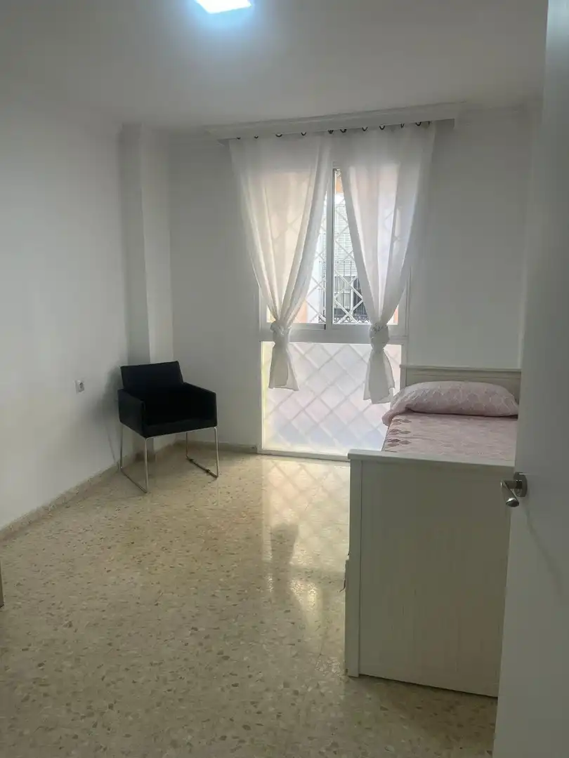 Habitación de Planta baja en venta en Málaga con Aire acondicionado