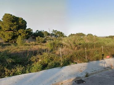 Terreni e lotti in vendita a Castellnovo