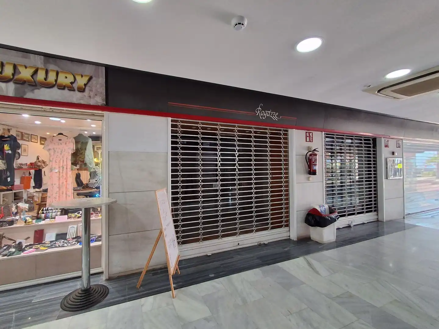 Local comercial en alquiler en Centre