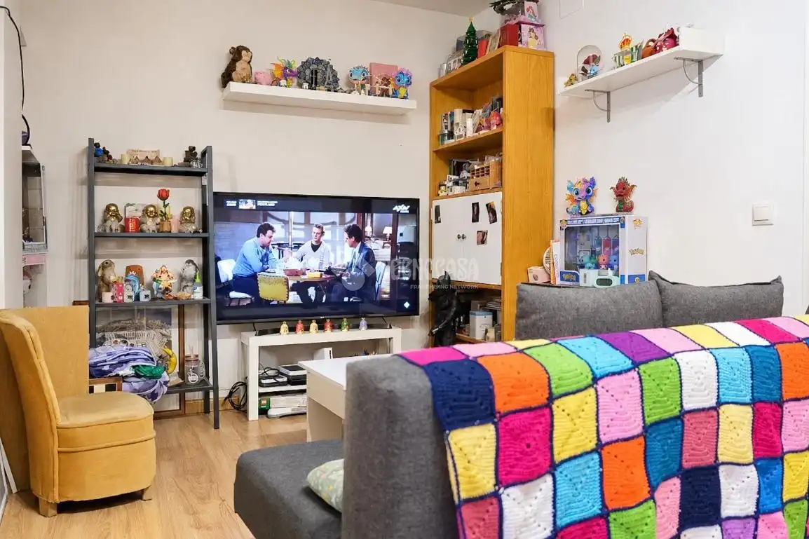 Wohnzimmer von Wohnung zum Verkauf in Madrid mit Klimaanlage, Heizung und Terrasse