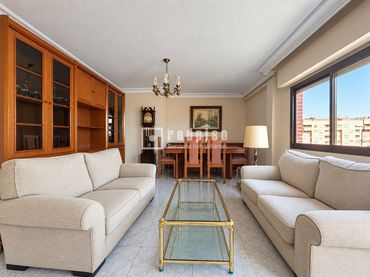 Flat with lift for sale in de Ramón Valle Inclán