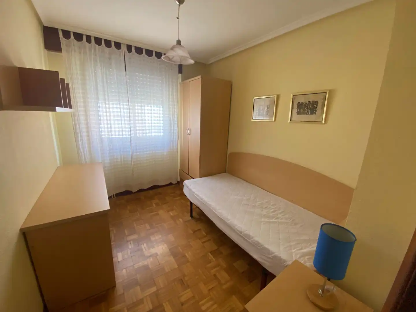 Schlafzimmer von Wohnung zur Miete in Burgos mit Möbliert