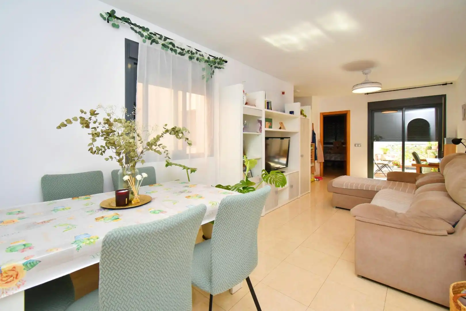 Wohnzimmer von Wohnung zum Verkauf in Vícar mit Terrasse, Möbliert und Gemeinschaftspool