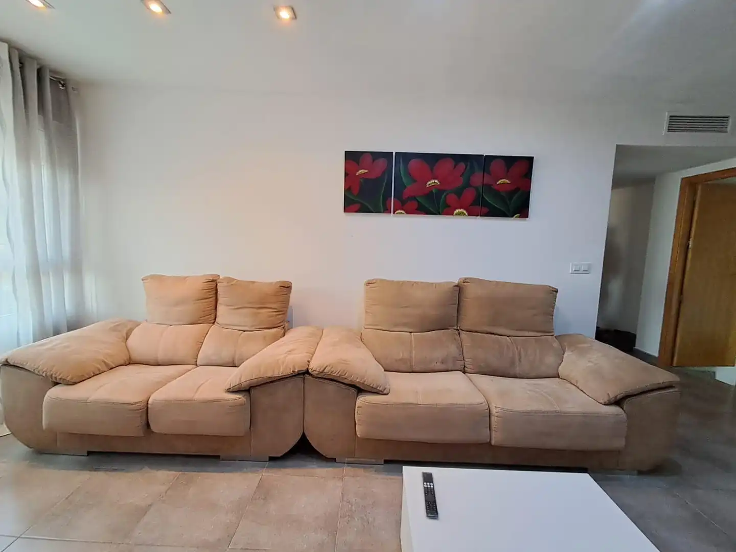 Sala d'estar de Casa adosada en venda en Águilas amb Aire condicionat, Calefacció i Terrassa