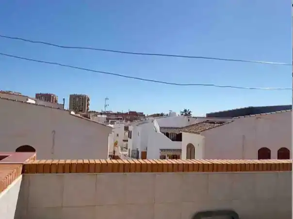 Vista exterior de Pis en venda en Torrevieja amb Aire condicionat i Balcó