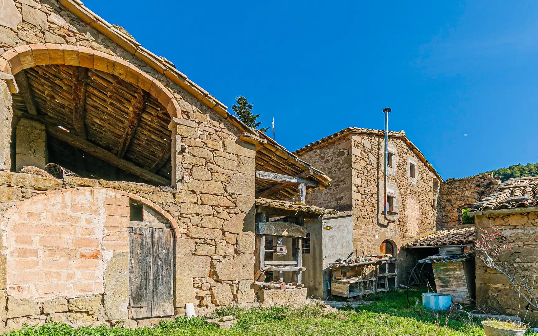 Vista exterior de Finca rústica en venta en Navès con Calefacción, Jardín privado y Terraza