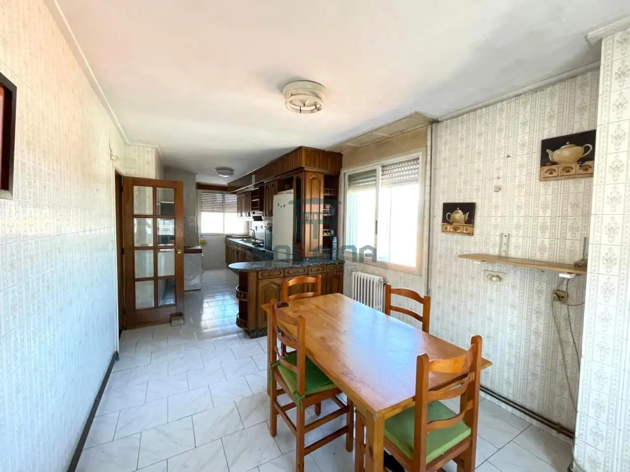 Cocina de Piso en venta en Ourense Capital  con Calefacción y Balcón