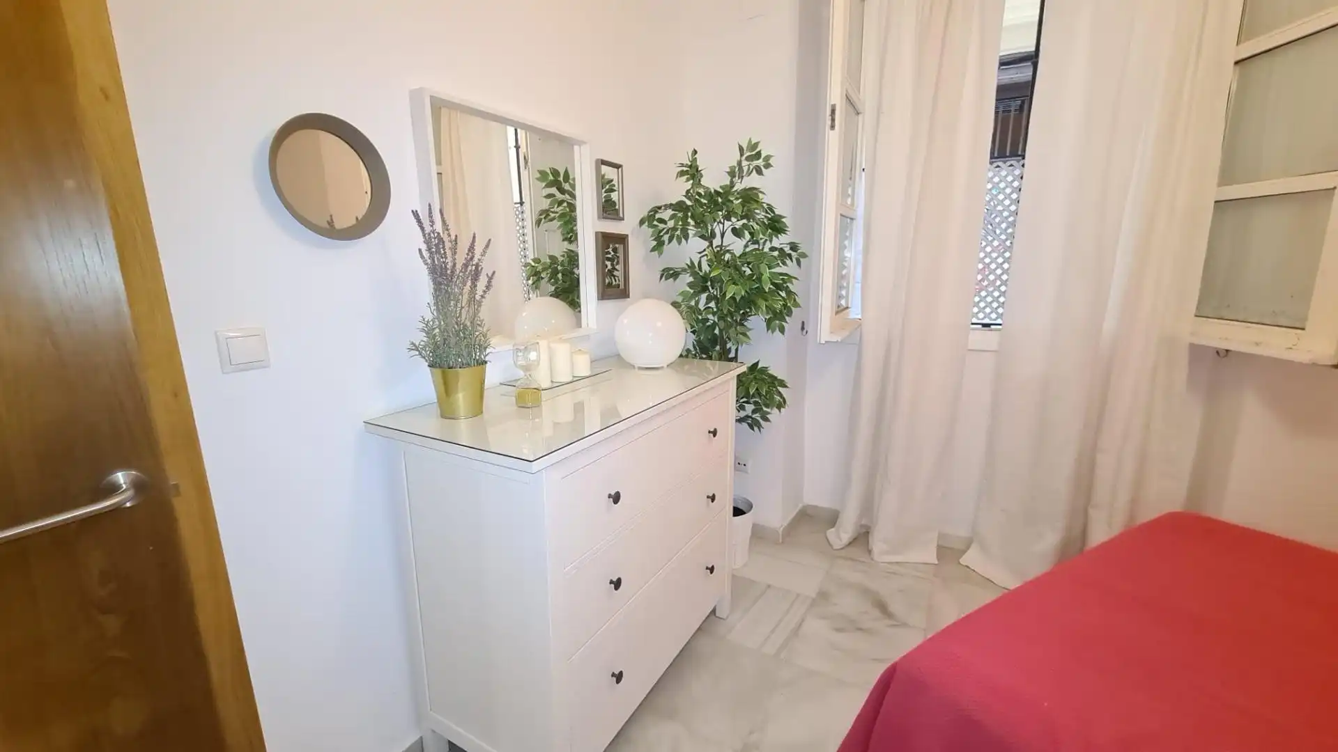 Habitación de Planta baja en venta en Cádiz
