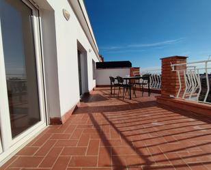 Attic to rent in La Sagrera