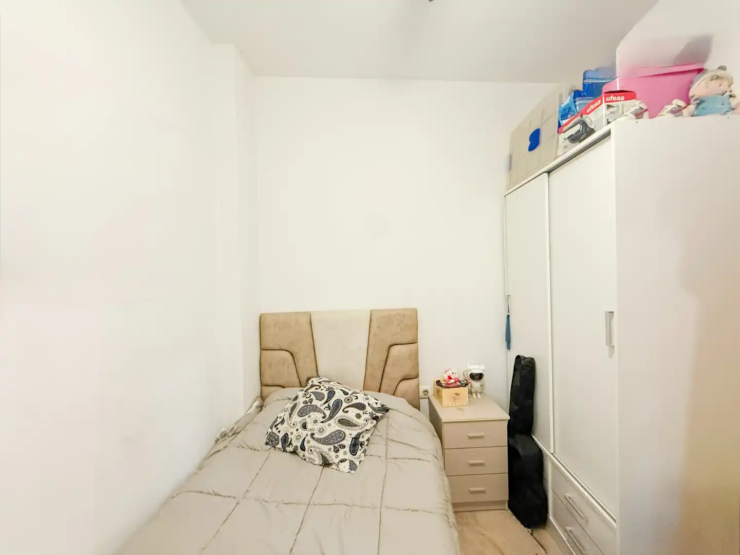 Schlafzimmer von Erdgeschoss zum Verkauf in Águilas mit Abstellraum, Möbliert und Ofen