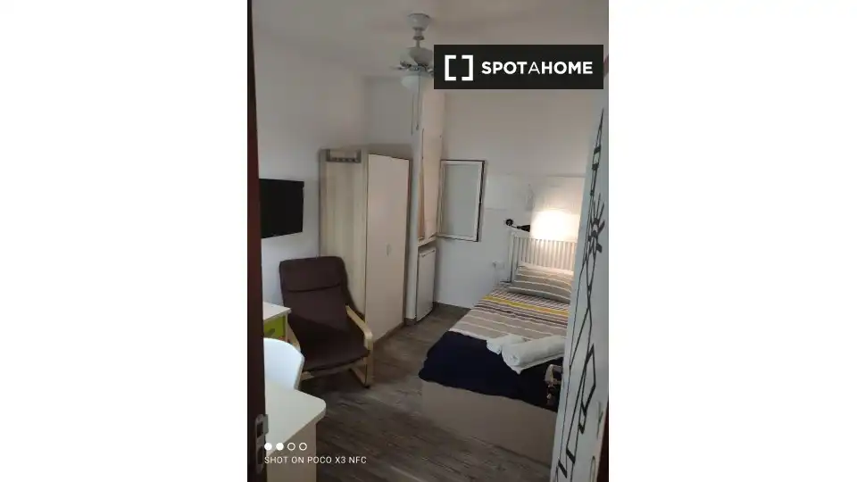 Room in Alicante / Alacant, Alicante