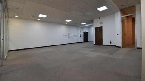 Foto 3 de Oficina en venda a Calle Poeta José Hierro, 1, San José - Buenos Aires, Pinto